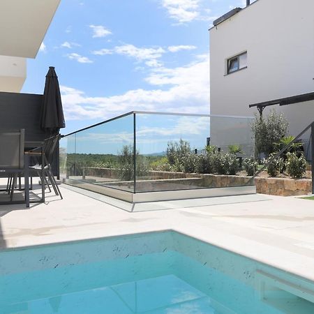 Brand New Apartment With Private Pool Njivice Kültér fotó